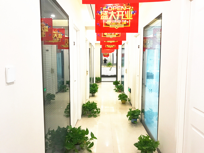 熱烈祝賀唐風采假發(fā)鄭州店豪裝升級，喜遷新址！