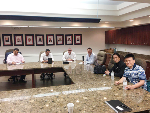 71歲鄭少秋不老男神帥了一輩子！唐風(fēng)采我們這里也有一位！