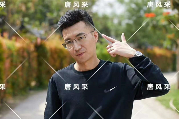 前額補(bǔ)發(fā)假發(fā)片 \