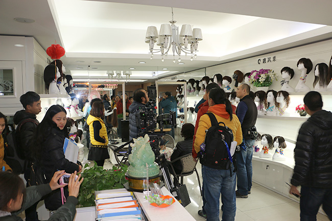 丁海峰新劇《無(wú)效申請(qǐng)》與唐風(fēng)采假發(fā)結(jié)不解之緣