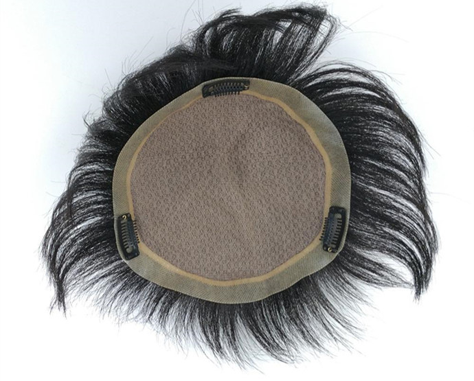 粘貼隱形假發(fā)片 \