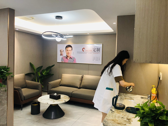 長(zhǎng)沙假發(fā)定制哪家好 \